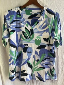 Pullover Chico's Talla 2 (Grande o 12) Azul Verde Floral Manga Corta Cuello en V - Imagen 1 de 4