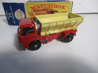 MATCHBOX # 70 FORD GRIT - SPREADING TRUCK spargi terra + BOX originale / pressof - Immagine 1 di 4