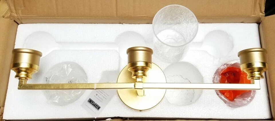 Capital Lighting 120531CG-422 Capital Gold 3灯9英寸T浴室梳妆灯 — 第 1/2 张图片