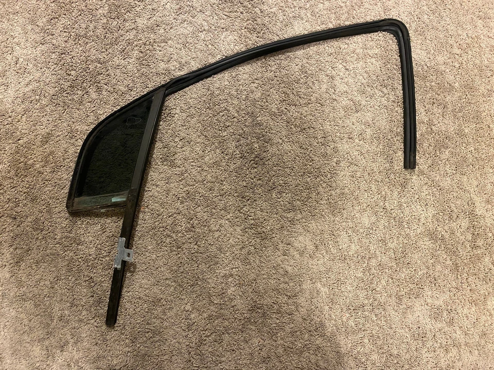 2013-2021 Buick Encore porta frontal esquerda ventilação vidro colorido lado do motorista - Imagem 1 de 1