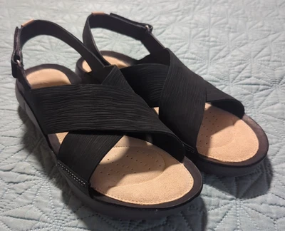 Clarks Tri Chloe Trigenic Women's Black Leather Cross Strap Sandals Size 9.5 M - Image 1 of 4
