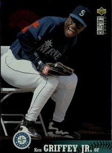 1997 Collector's Choice #334 Ken Griffey Jr. Seattle Mariners - Picture 1 of 2