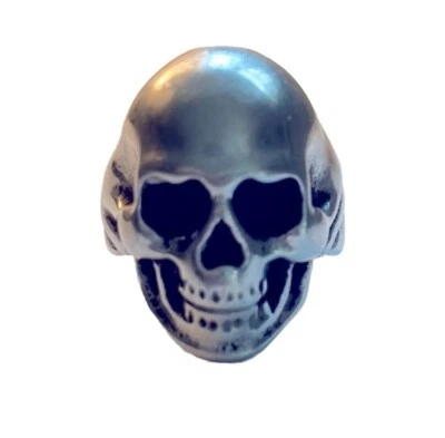 Skull Ring Silver Size 14 Silver Tone HEAVY Untested Metal (Not Magnetic)  - Imagem 1 de 4