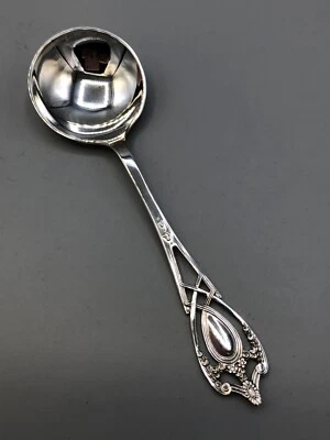 Cuchara sopera caldo de plata esterlina Monticello by Lunt 5,25", ligeramente usada Foto 1 de 3