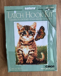 Caron Natura Latch Hook Kit Curious Kitty 20"x27" Butterfly Vintage Orange - Picture 1 of 6