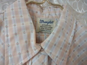 Vtg 70s Wrangler Authentic Western Shirt for Females Pink White Weave Pearl Snap - Picture 1 of 12