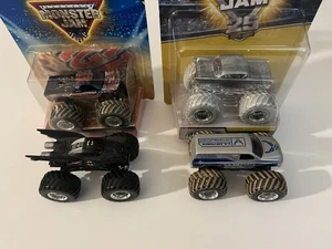 4- Hot Wheels Monster Jam KING KRUNCH 1:64 Flashback 1/6 4x4 Batman U.sAir Force - Picture 1 of 22