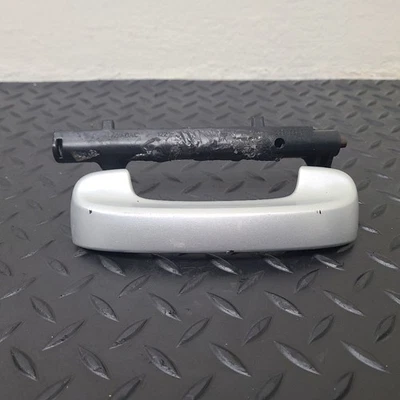 02-07 Saturn VUE 后门外部手柄银色原始设备制造商 22711724 — 第 1/4 张图片