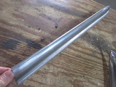 1960 雪佛兰 Impala 2 门硬顶中心门外部装饰成型矛 PF — 第 1/4 张图片