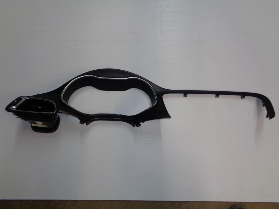 Chrysler 200 Speedometer Trim Bezel 5SQ57JXPAA 2015 2016 2017 Foto 1 de 1