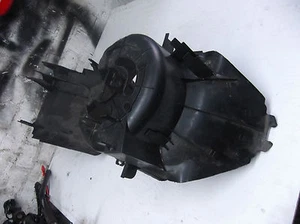 YAMAHA VITY 125 VERKLEIDUNG UNTERVERKLEIDUNG - Bild 1 von 2