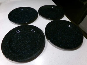 MIKASA ULTRASTONE GRANITO NERO LOTTO DI 4 PIATTI - Foto 1 di 3