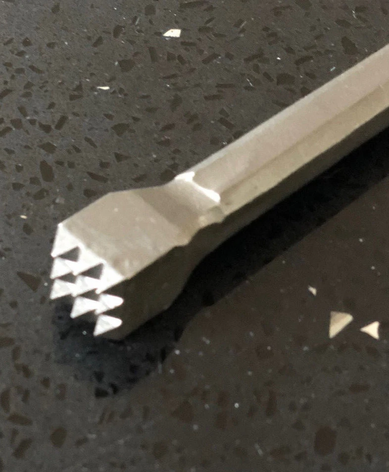 Italian Fire-sharp Stone Carving Bush/Frosting Chisels - Variety of Sizes - Image 1 of 1