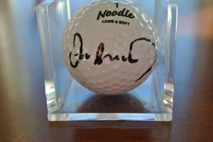 Pelota de golf firmada autografiada por IAN WOOSNAM con vitrina - Imagen 1 de 1