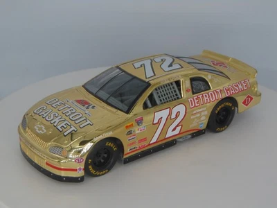 RACING CHAMPIONS 1998 MIKE DILLON #72 CHEVROLET DETROIT GASKET GOLD NASCAR 1:24 - Image 1 of 4