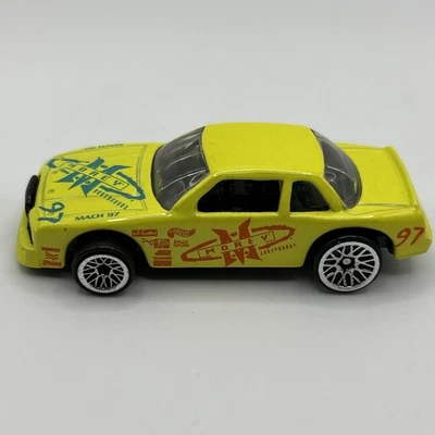 Hot Wheels Buick Stocker Mach 97 Morey 1989 carrocería amarillo 2 7/8" coche de carreras Foto 1 de 4