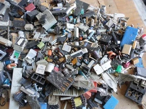 Scrap Components Capacitors Resistors Connectors ICs For Gold Silver Recovery. - Picture 1 of 11