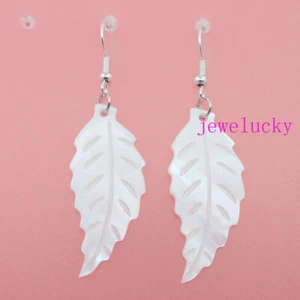 16mmx40mm Leaf Shape Shell Natural White Mother of Pearl Drop Dangle Earring - Picture 1 of 5