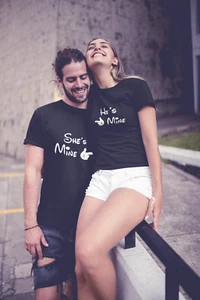 T shirt Gift Heart Love Gift Awesome BOYFRIEND GIRLFRIEND Couple Match Occasion - Picture 1 of 6