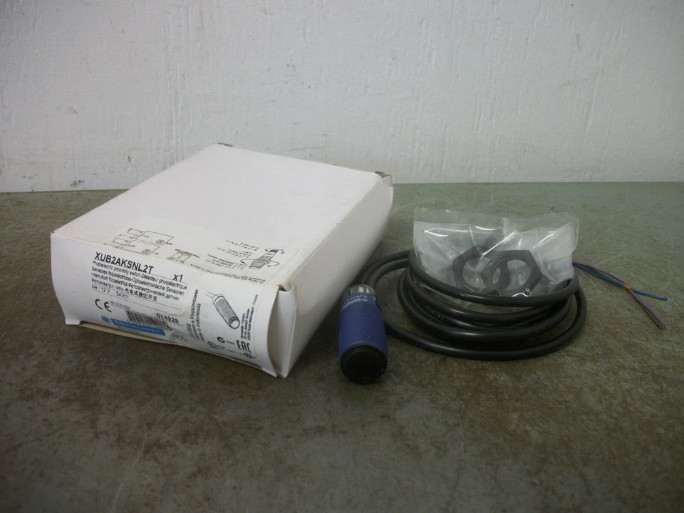 TELEMECANIQUE PHOTOELECTRIC PROXIMITY SWITCH XUB2AKSNL2T NIB - Image 1 of 3