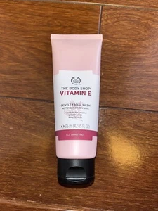THE BODY SHOP VITAMIN E GENTLE FACIAL WASH (125ML) - Picture 1 of 1