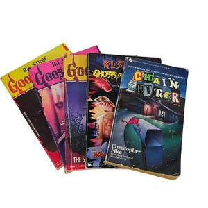 Scary Book Lot RL Stine Christopher Pike Goosebumps Paperback Spooky Stories - Picture 1 of 21