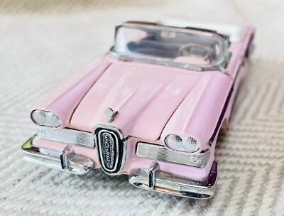Franklin Mint 1/43 scale Car 1958 Edsel Citation Convertible Pink B11KC72 Die  - Image 1 of 4