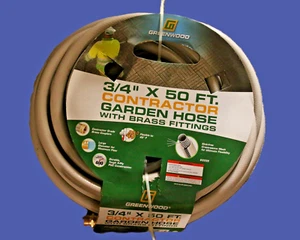 GREENWOOD 3/4" MAL 50' BAUUNTERNEHMER GARTENSCHLAUCH MIT MESSINGARMATUREN - Bild 1 von 3