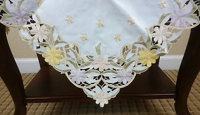 Embroidered Daisy  Floral Cutwork 42x42" Tablecloth Square End Side Coffee Table - Image 1 of 4