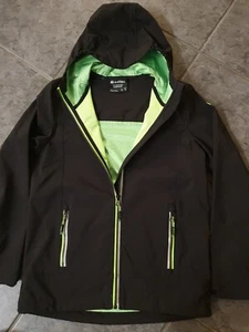 Schöne Jungen Softshelljacke Killtec Größe 152 Schwarz Neon Kapuze NEU TOP - Bild 1 von 5