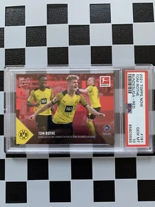 2021-22 Topps Now Bundesliga RC Tom Rothe Red /99 Borussia Dortmund PSA 10 - Bild 1 von 2