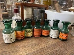 Flacons pharmacie ancien lot de 7.cabinet de curiosité déco.… - Picture 1 of 5