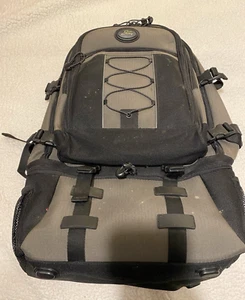 Skyway Carryon Large Backpack with removable Smaller Pack - Picture 1 of 9