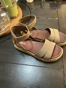 Zapatos sandalia de cuña tostados MIA talla 8 - Imagen 1 de 4