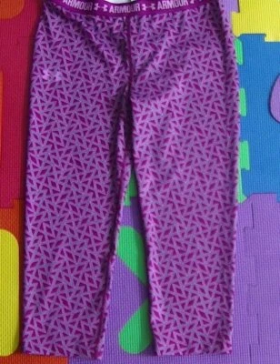 Girls' UA HeatGear Armour Printed Capris 1271020 - Image 1 of 2