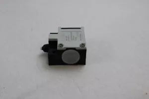 Eaton/Moeller AT0-11-S-IA IEC 60947-5-1 limit switch -used- - Bild 1 von 6