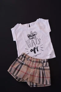 wie neu Shorts , T-shirt von Burberry gr. 140 - Bild 1 von 6