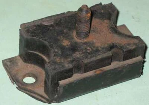 1970-1972 Mercury Comet Ford Maverick NOS motor mount D0DZ-6038-C - Picture 1 of 3