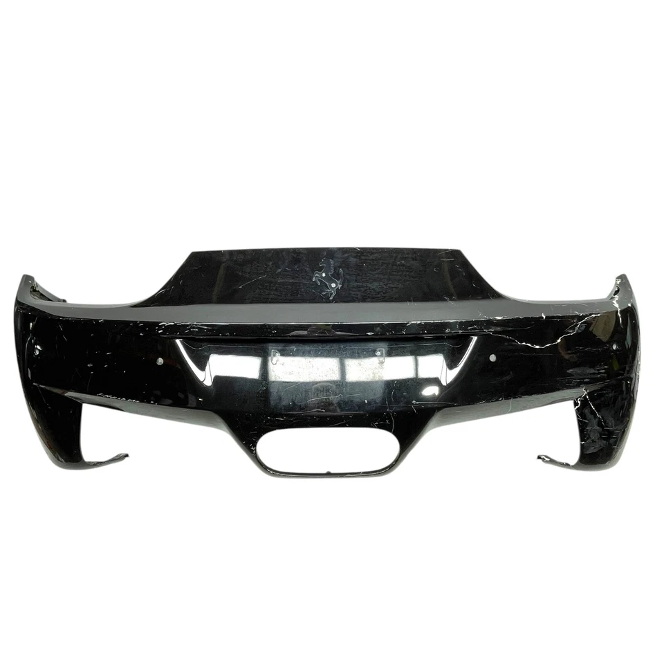 Cubierta de parachoques trasero Ferrari Italia 458 Spider 2010-2015 OEM 072661344 Foto 1 de 4
