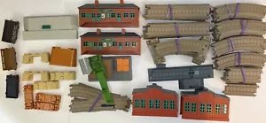 Thomas And Friends Tackmaster Lot 38 Track Pieces Pluz More - Picture 1 of 8