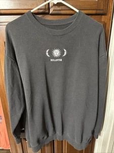 HOLLISTER MEDIUM DARK GRAY SUN MOON EMBROIDERED FLEECE RELAXED SWEATSHIRT TOP - Picture 1 of 3