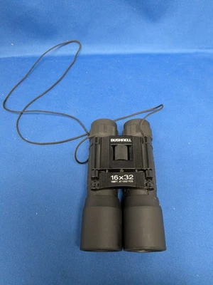 Bushnell 16 x 32 188 ft at 1000 yds  Binoculars - Image 1 of 2