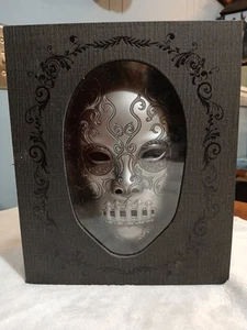 Universal Studios Harry Potter Dark Arts Death Eater Mask Tom Riddle Diary Claw - Picture 1 of 10