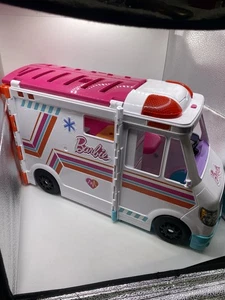 2017 Mattel Barbie Care Clinic 17" Krankenwagen Spielset, Sirenen Lichter GETESTET funktioniert - Bild 1 von 13