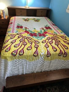 Beautiful Vintage DOUBLE PEACOCK CHENILLE Bedspread FULL - Picture 1 of 2