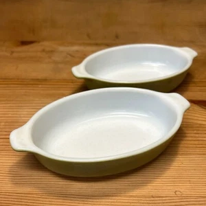 Pair Vintage Pyrex Dark Green 7" Oval Au Gratin Dishes - Picture 1 of 7