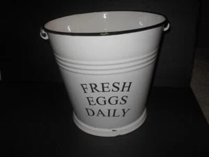 XL EMAILUL ENAMELWARE FRESH EGGS ENAMEL PAINT 5QT PAIL BUCKET W/ HANDLE ROMANIA - Picture 1 of 7