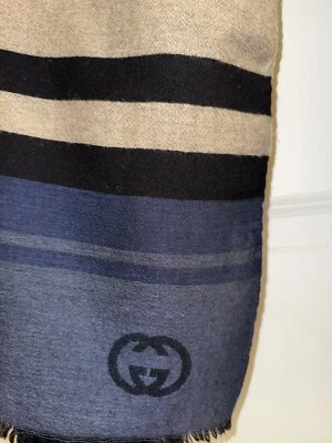 gucci bufanda cachemir seda  Foto 1 de 4