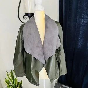 Chaqueta de moto Tahari de cuero sintético, verde cazador oscuro, talla pequeña, nueva con etiquetas - Imagen 1 de 10