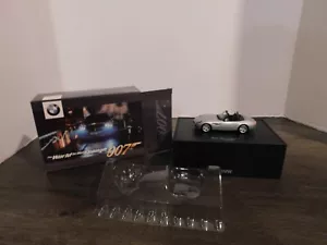 1:43 MINICHAMPS - BMW Z8 007 modello da collezione 1999 James Bond - Foto 1 di 3